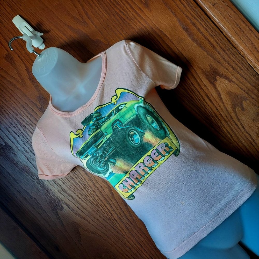 VINTAGE 1976 PINK DOUBLE SIDED DODGE CHARGER HOT ROD SHIRT SIZE S~MINOR DAMAGE